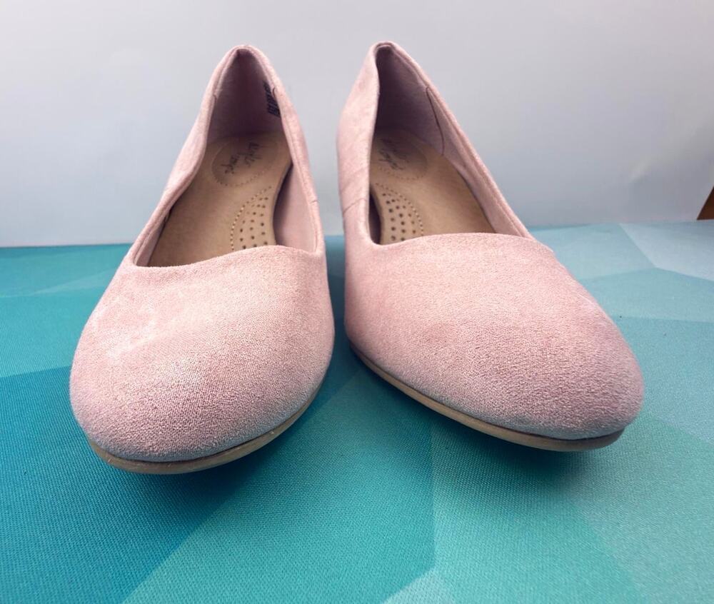 Dexflex Comfort Women’s Blush Pink Faux Suede Mid Heel Pumps Size 5.5 Wide W